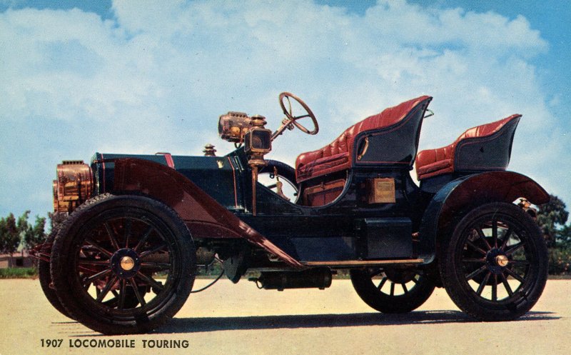 1907 Locomobile Touring Car