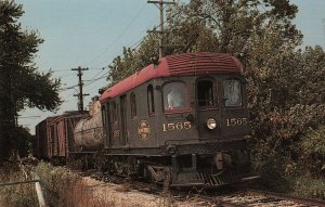 Freight Locomotive No.1565 Olson Road Illinois Railway Postcard 10c1-310