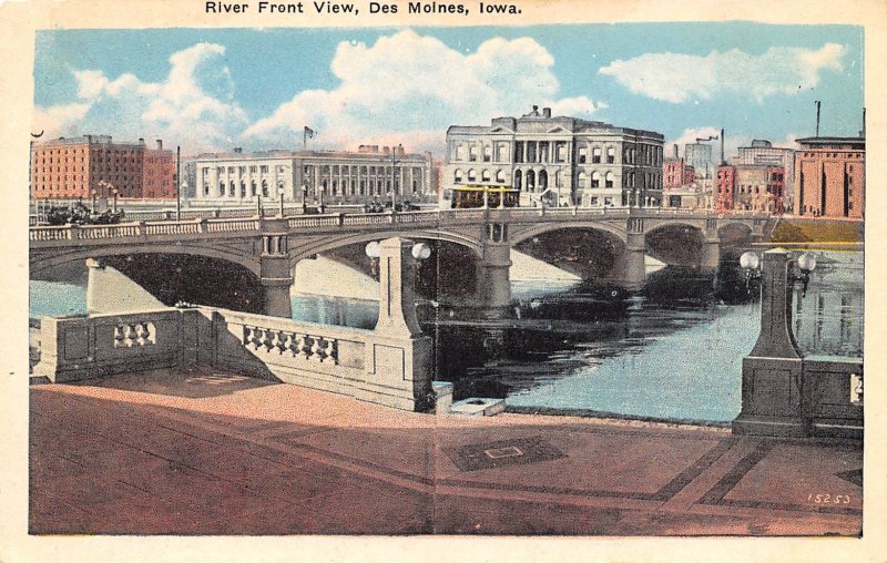 Bridge River Front View Des Moines Iowa postcard
