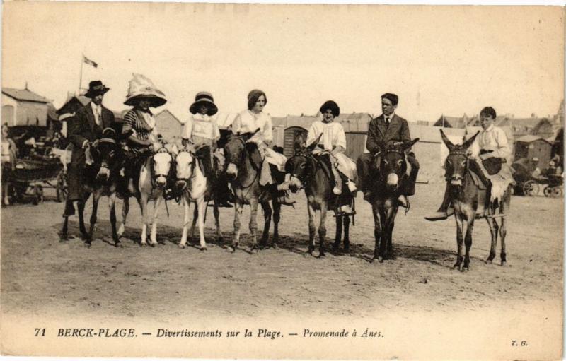 CPA BERCK-PLAGE - Divertissements sur la Plage (163972)