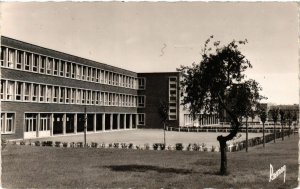 CPA Images de France - BONDY - Les Écoles R. Salengro (581558)