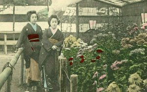 Postcard View of Two Japanese Girls next beautiful Flower Garden, Japan.     N3