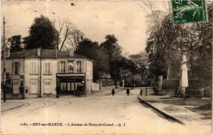 CPA BRY-sur-MARNE L'Avenue de Noisy-le-Grand (600152)