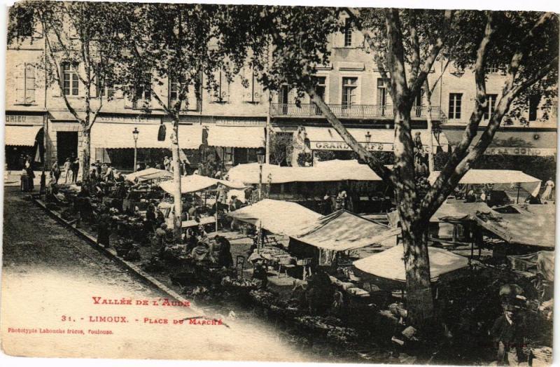 CPA AK LIMOUX-Place du Marché (260772)