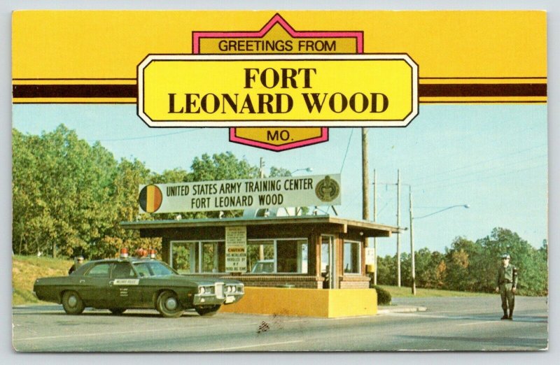 Fort Leonard Wood Missouri~Soldier Guards Main Gate~c1970 Olive Green MP Car 