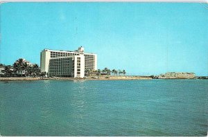 Postcard HOTEL SCENE San Juan Puerto Rico PR AI9770