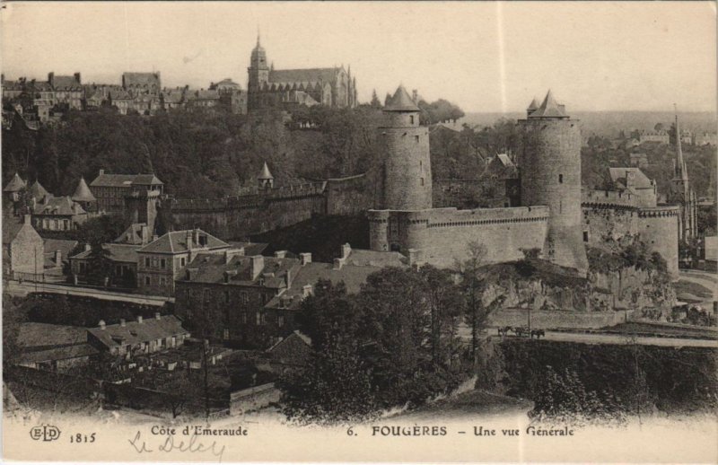 CPA Fougeres Une vue generale (1236601)