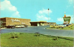 postcard - Holiday Inn, Laredo Texas
