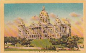 Iowa Des Moines The Iowa State Capitol