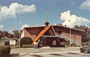 Howard Johnson's, Tallahassee, Florida Roadside c1970s Chrome Vintage Postcard