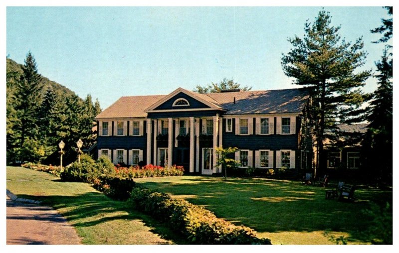 Massachusetts Shelburne , Sweetheart-Scenic Dining