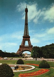 Postcard La Tour Eifel Et Le Champ Mars Wrought-Iron Lattice Tower Paris France