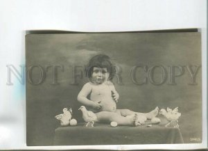 482388 NUDE Charming Girl w/ Chicken EASTER Vintage PHOTO postcard