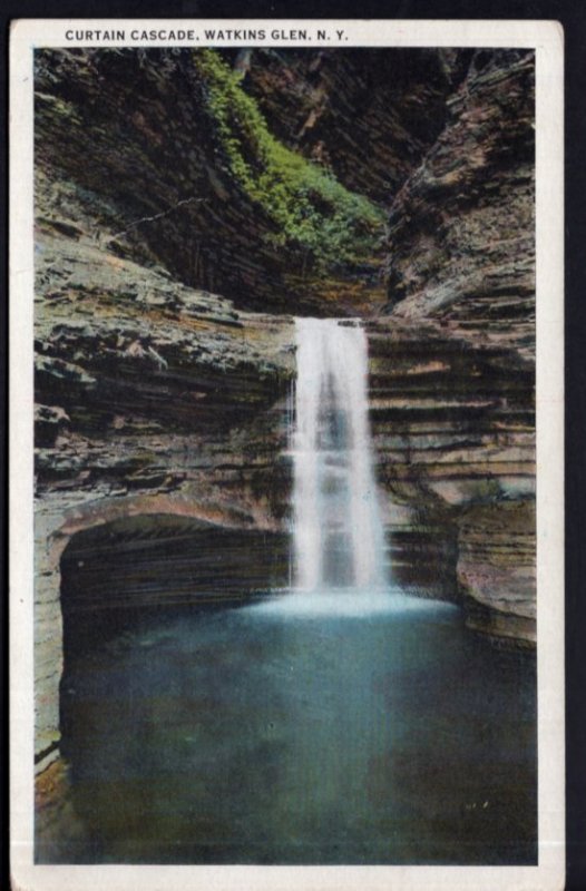 New York WATKINS GLEN Curtain Cascade - White Border