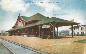 Postcard 1909 Railroad Depot CM & Street P Depot Mason City Iowa 23-6509