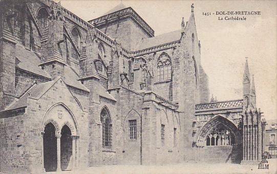 France Dol de Bretagne La Cathedrale cote Sud