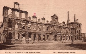 Vintage Postcard Reims L'Hotel De Ville Apres La Guerre Town-Hall After The War