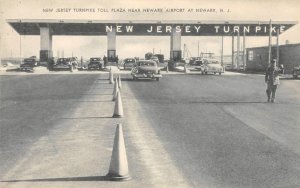 NEW JERSEY TURNPIKE Toll Plaza Newark, NJ Near Airport c1940s Vintage Postcard