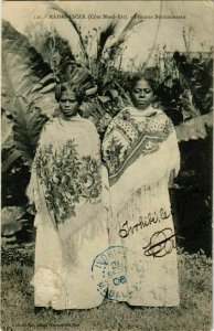 CPA AK Femmes Betsimisaraka MADAGASCAR (909246)