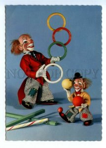 495604 East Germany GDR circus dolls clowns jugglers Old postcard