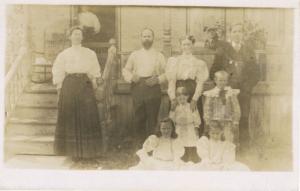 Family Portrait 9 People Children Adults Unknown Location Unused RPPC Postcard