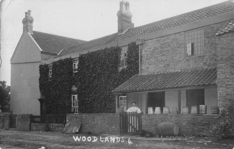 WOODLANDS BRISTOL ENGLAND~WOMEN AT REAR OF HOUSE~1900s REAL PHOTO POSTCARD