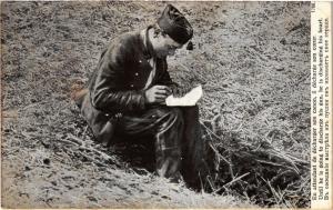 CPA MILITAIRE Guerre Européenne-En attendant de décharger son canon (316640)