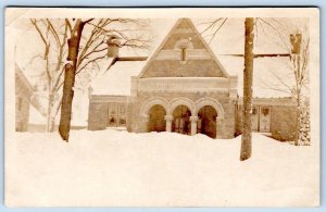 1910-20's RPPC WOODSTOCK VERMONT NORMAN WILLIAMS PUBLIC LIBRARY SNOW POSTCARD