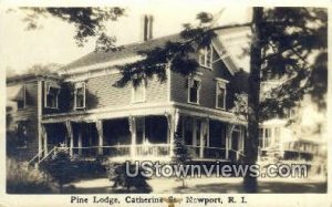 Pine Lodge - Newport, Rhode Island