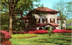Postcard LA Shreveport - Residence with azaleas, camellias, redbuds, dogwood