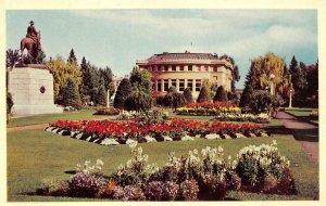 CALGARY, Canada   PUBLIC LIBRARY & CENTRAL PARK  Statue & Gardens  Postcard