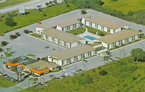 Howard Johnson's Motor Lodge Number 101 Near Disneyworld - Kissimmee, Florida...