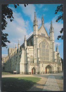 Hampshire Postcard - Winchester Cathedral - The West Front   RR5580