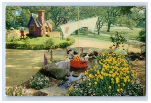 Vintage Childrens Fairyland Oakland, CA. Original Vintage Postcard P26E