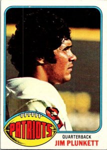 1976 Topps Football Card Jim Plunkett New England Patriots sk4414