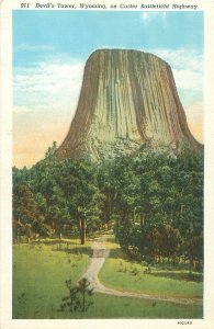 Postcard Devil's Tower Wyoming  WB Unused