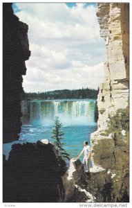 Alexandra Falls , HAY RIVER , N.W.T., Canada , 50-60s