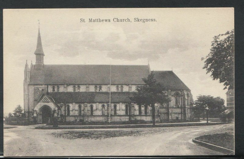 Lincolnshire Postcard - St Matthews Church, Skegness     RS9885