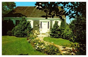 Postcard HOUSE SCENE Cape Cod Massachusetts MA AU6571