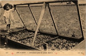 CPA ARCACHON - Ambulance pour les jeunes (192775)