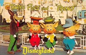 Anaheim California 3 Little Pigs & Big Bad Wolf, Disneyland, PC U24520