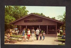 IL Lincolns New Salem State Park Petersburg Illinois Hill Top Store Postcard