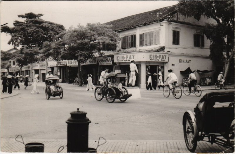 CPA AK VIETNAM Vue d'un Carrefour carte photo (62350)