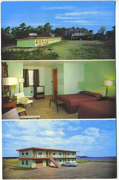 Old Orchard Beach ME Ocean Spray Motel Hotel Old Car Postcard