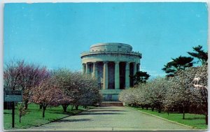 Postcard - George Rogers Clark Memorial - Vincennes, Indiana