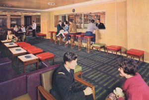 SS Oriana Ship Monkey Bar First Class Cocktail Lounge Old Postcard