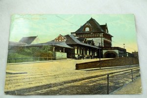 Circa 1905-10 Horse Buggies Union Train Station, Springfield, MA Postcard P32