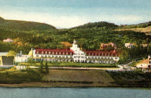 1930s TADOUSSAC QUEBEC CANADA HOTEL TADOUSSAC LINEN POSTCARD P23