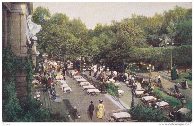 GERMANY, 1900-1910's; Scene At A Park