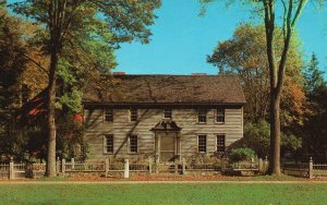 Stockbridge Mass., Historical Indian Mission House Berkshire, Vintage Postcard